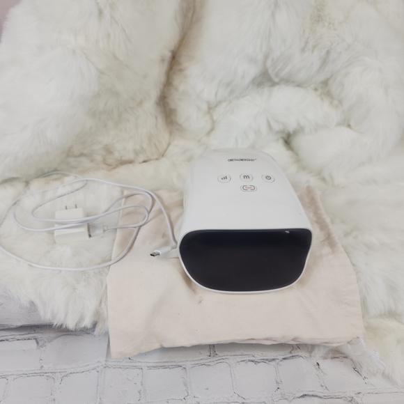 Hand Massager with Heat and Compression - Picture 2 of 5